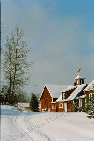 red barn with eagle